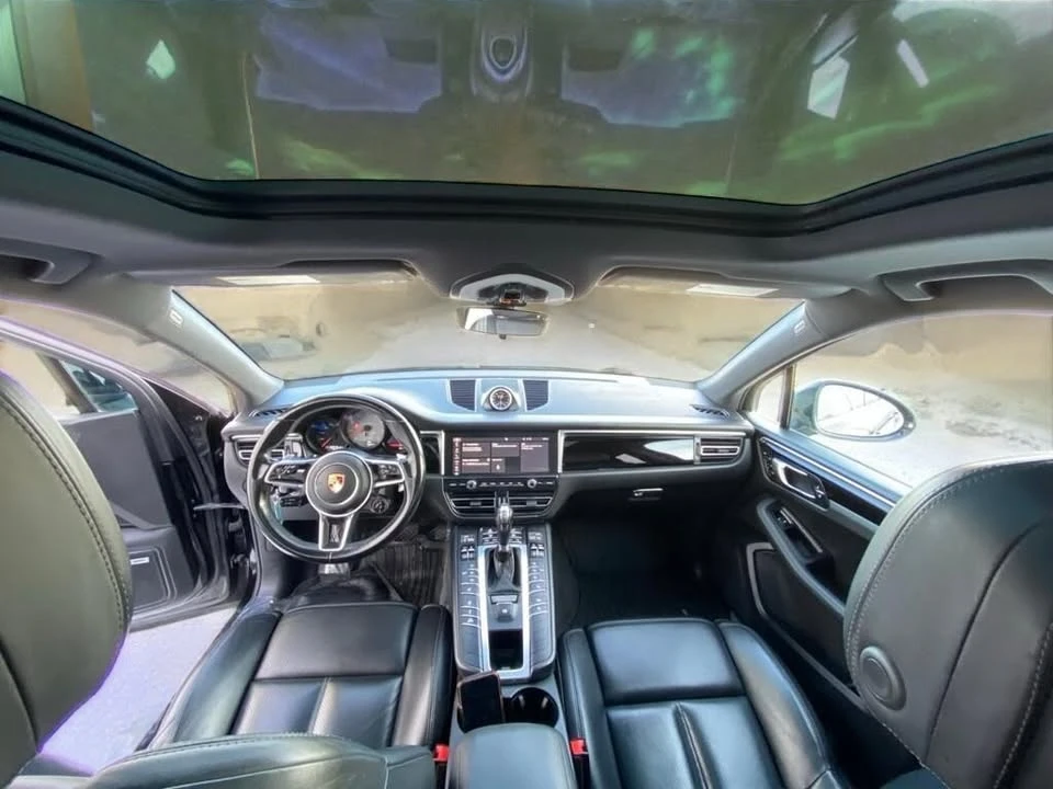2019 Porsche Macan - Image 4 of 6