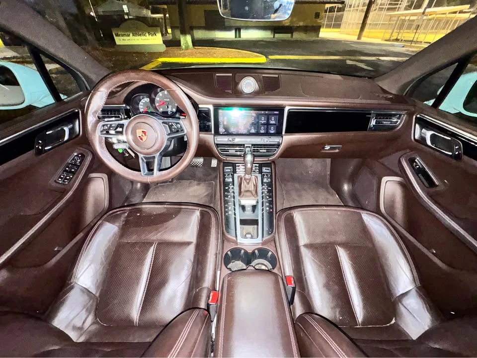 2019 Porsche Macan - Image 12 of 16