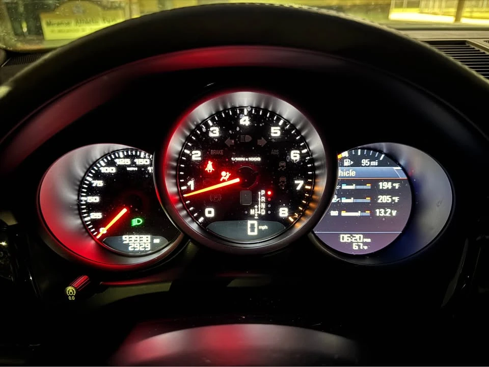2019 Porsche Macan - Image 16 of 16