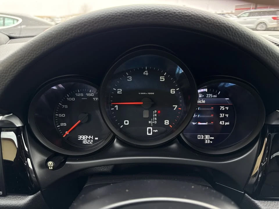 2019 Porsche Macan - Image 15 of 20
