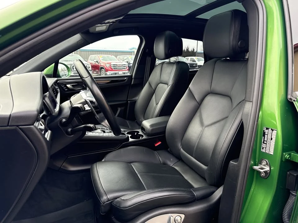 2019 Porsche Macan - Image 12 of 20