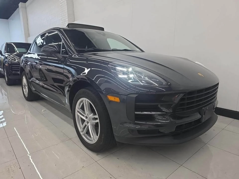 2019 Porsche Macan - Image 2 of 9