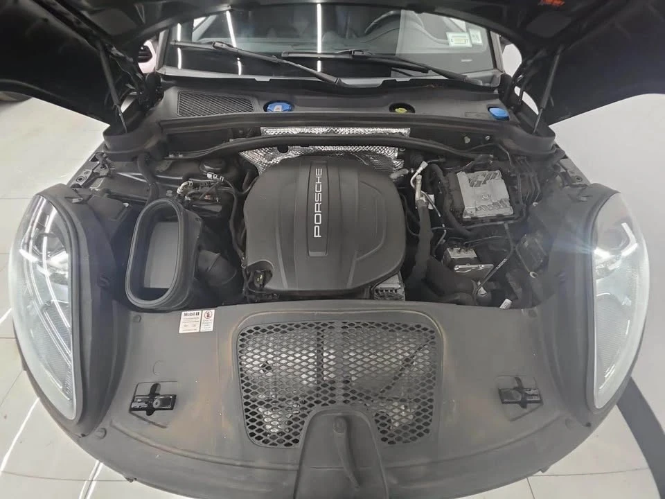 2019 Porsche Macan - Image 9 of 9