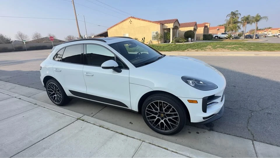 2019 Porsche Macan - Image 2 of 18