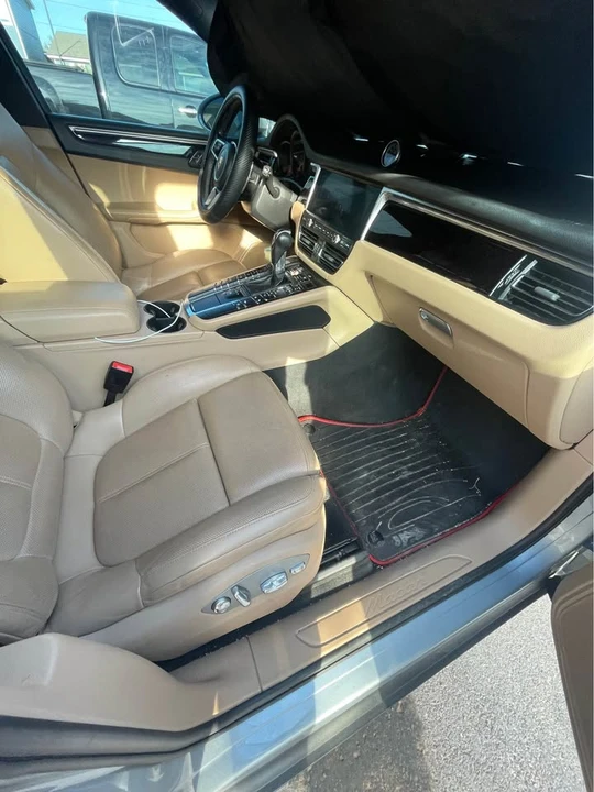 2019 Porsche Macan - Image 4 of 10