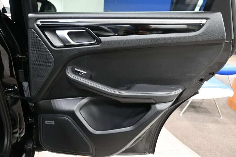 2019 Porsche Macan S - Image 16 of 20