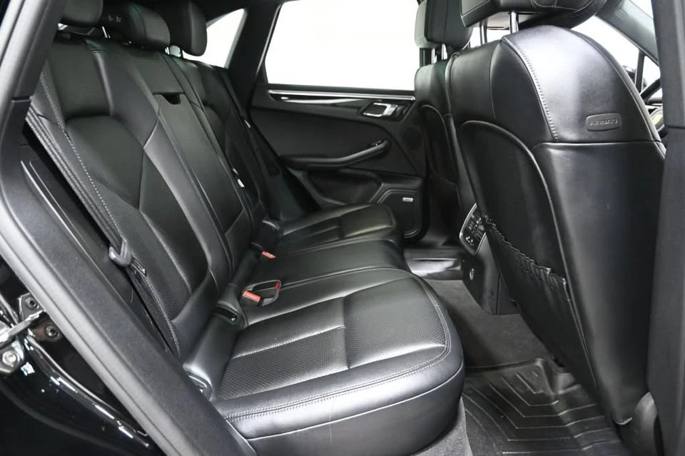 2019 Porsche Macan S - Image 17 of 20