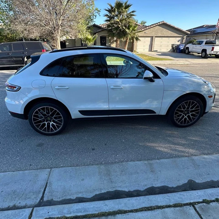 2019 Porsche Macan - Image 11 of 18