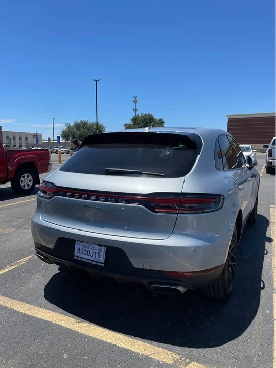 2019 Porsche Macan - Image 6 of 10
