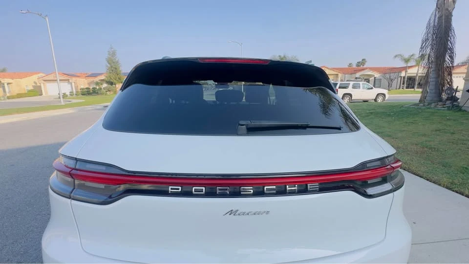 2019 Porsche Macan - Image 10 of 18