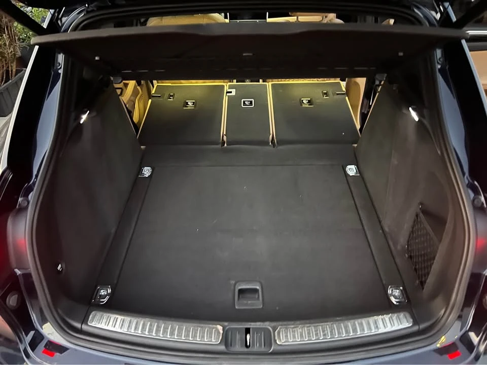 2019 Porsche Macan - Image 17 of 20