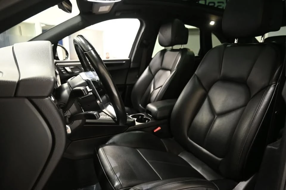 2019 Porsche Macan S - Image 10 of 20