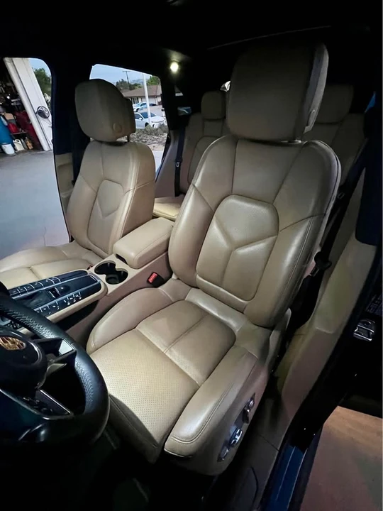 2019 Porsche Macan - Image 10 of 20