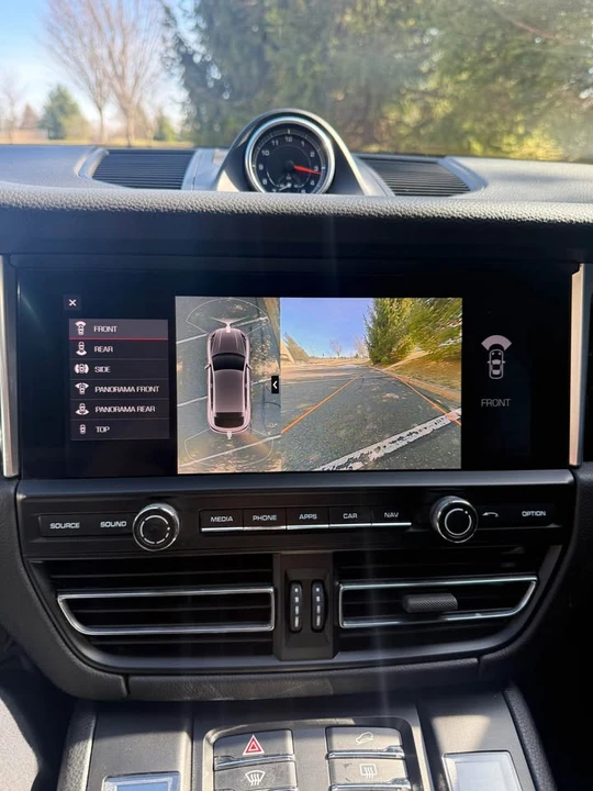 2019 Porsche Macan - Image 8 of 19