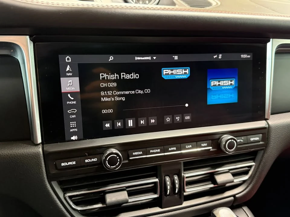 2019 Porsche Macan - Image 14 of 20