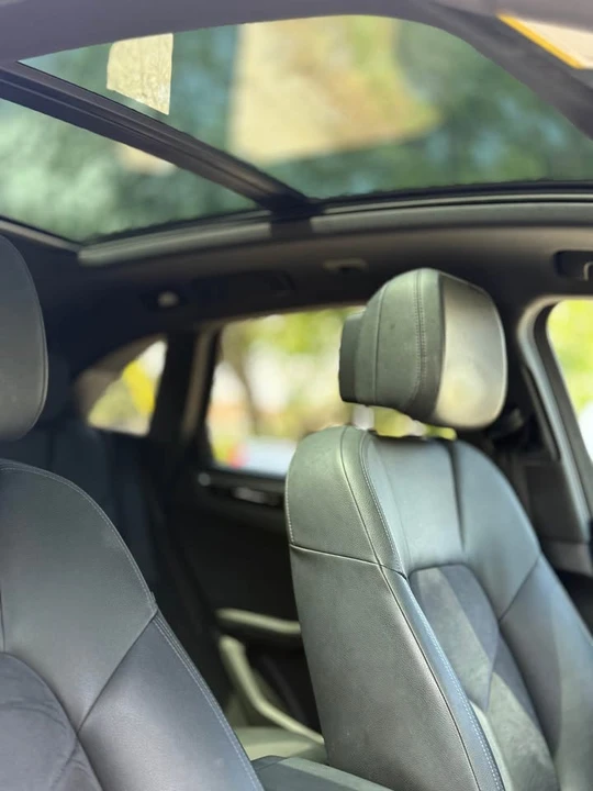 2019 Porsche Macan - Image 7 of 19