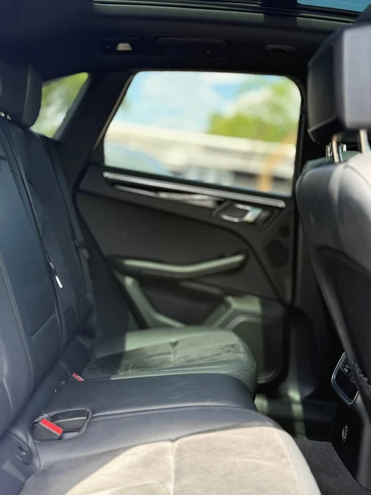 2019 Porsche Macan - Image 8 of 19