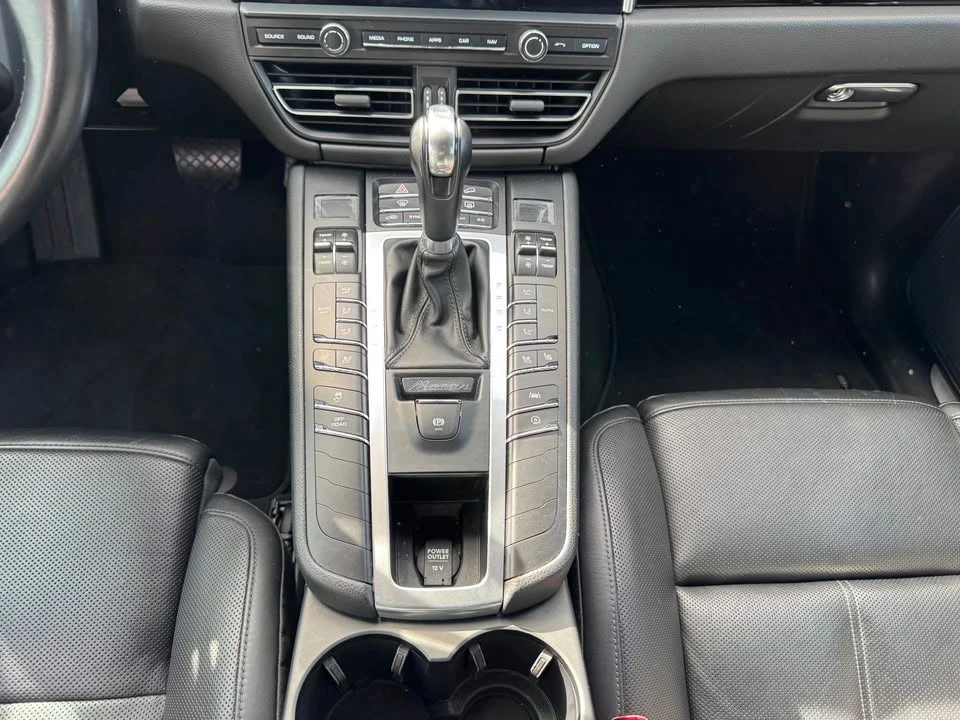 2019 Porsche Macan - Image 11 of 20