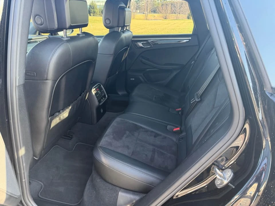 2019 Porsche Macan - Image 8 of 8