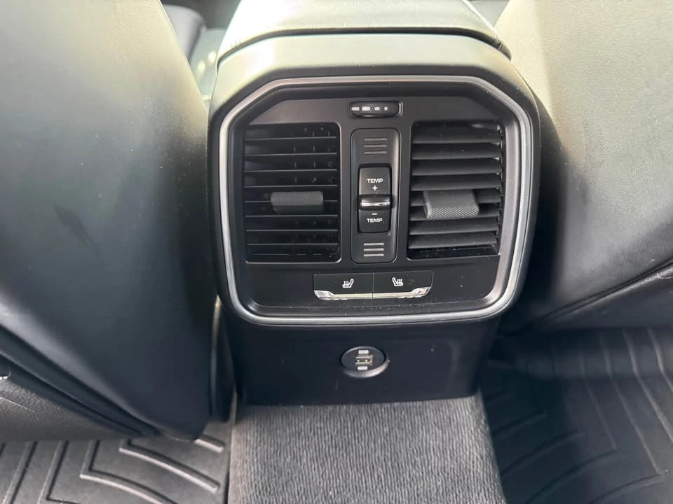 2019 Porsche Macan - Image 9 of 20