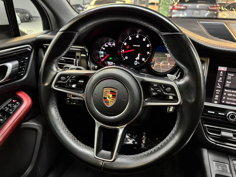 2019 Porsche Macan - Image 14 of 20