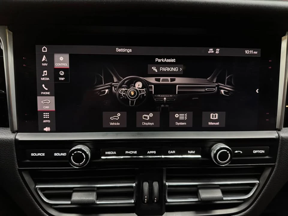 2019 Porsche Macan - Image 16 of 20