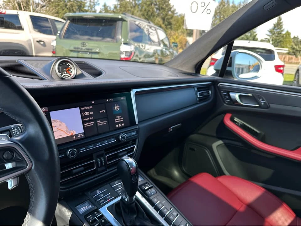 2019 Porsche Macan - Image 12 of 20