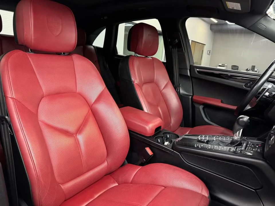 2019 Porsche Macan - Image 12 of 20