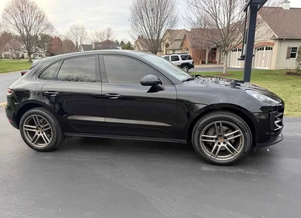 2019 Porsche Macan - Image 2 of 9