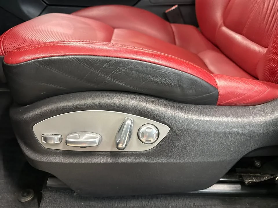 2019 Porsche Macan - Image 18 of 20