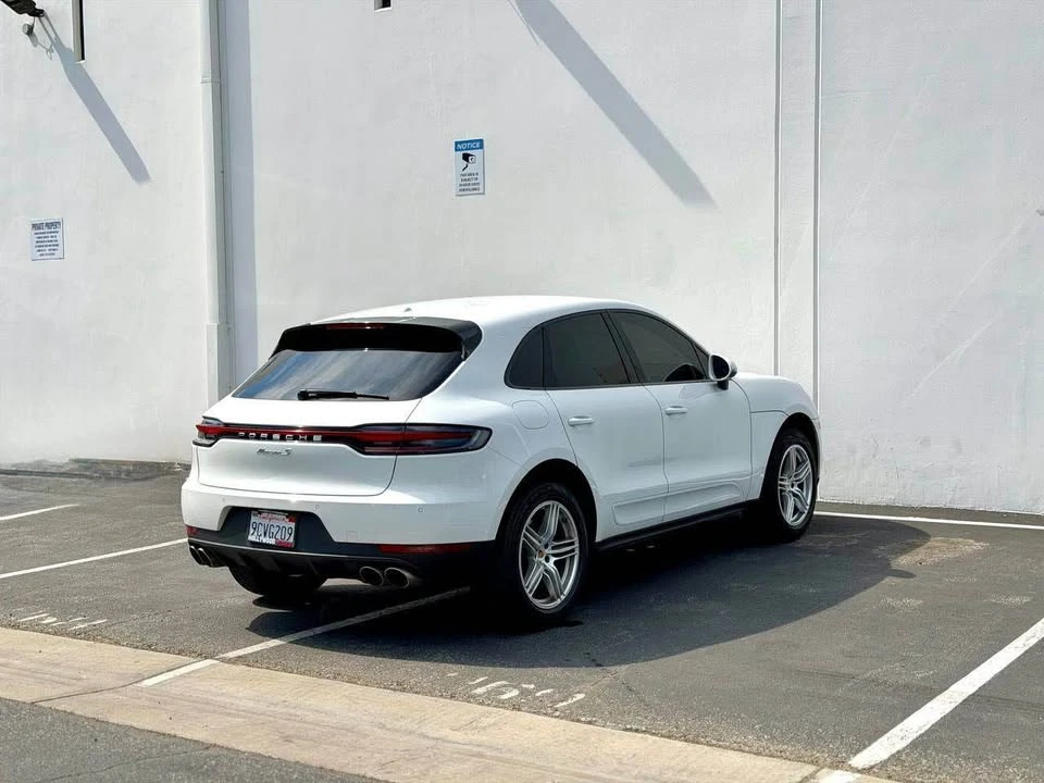 2019 Porsche Macan - Image 2 of 10