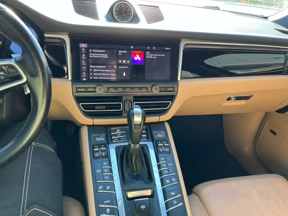 2019 Porsche Macan - Image 12 of 20