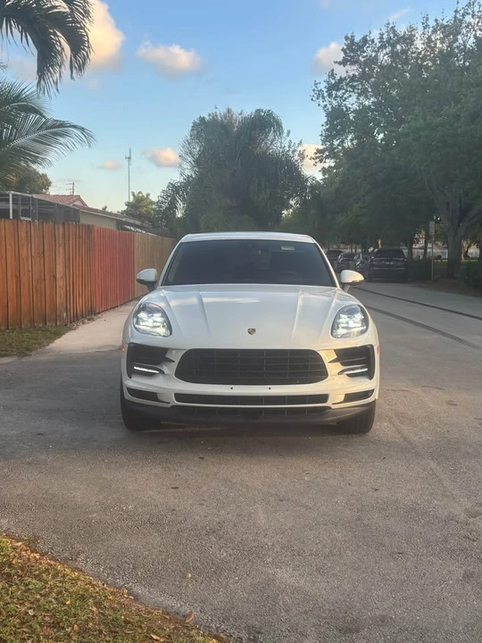 2019 Porsche Macan - Image 2 of 8