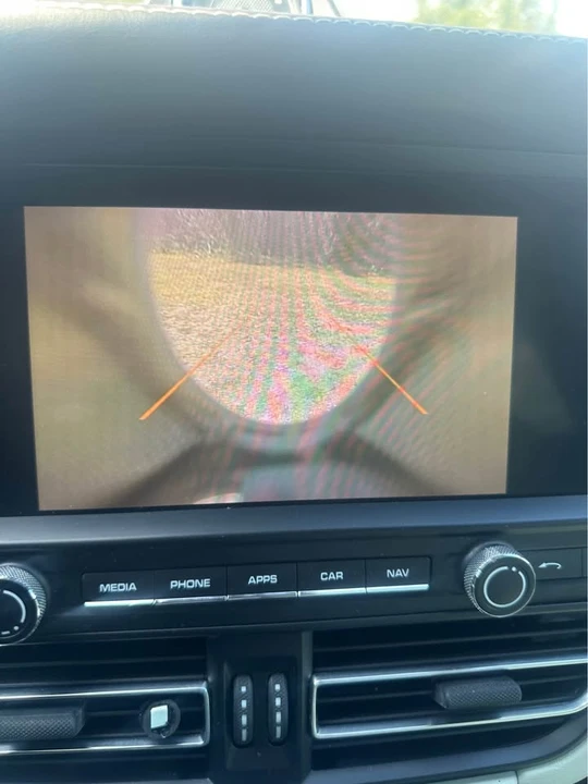2019 Porsche Macan - Image 18 of 20