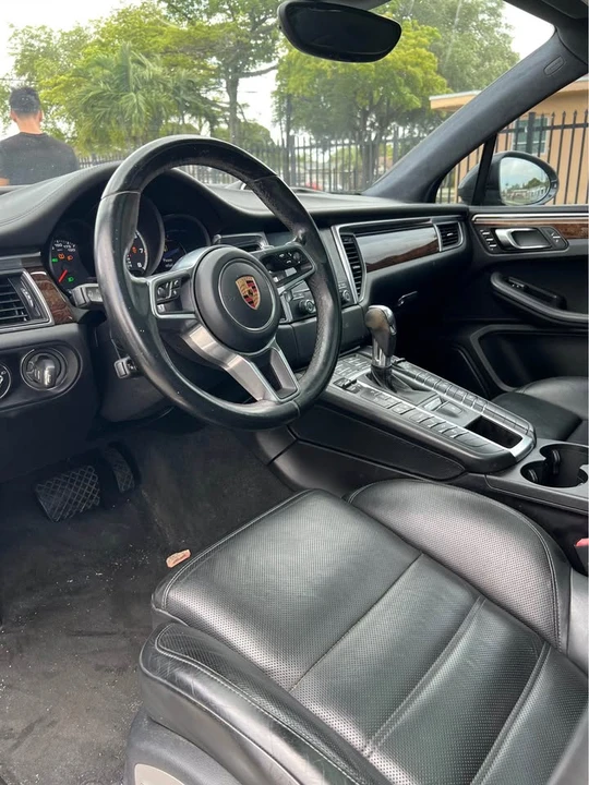 2019 Porsche Macan Turbo - Image 10 of 12