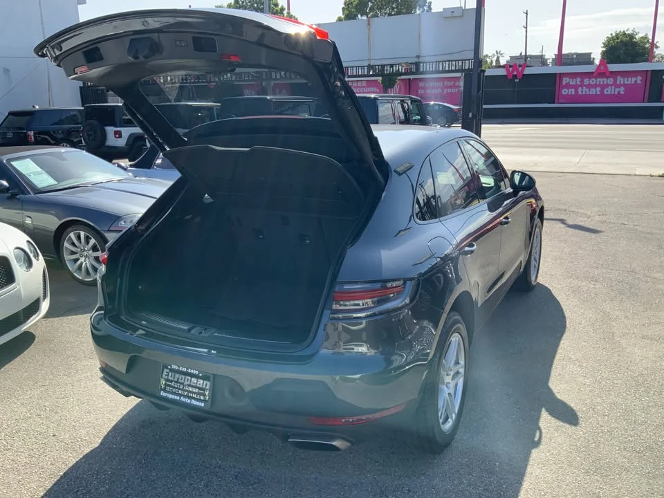 2019 Porsche Macan - Image 16 of 20