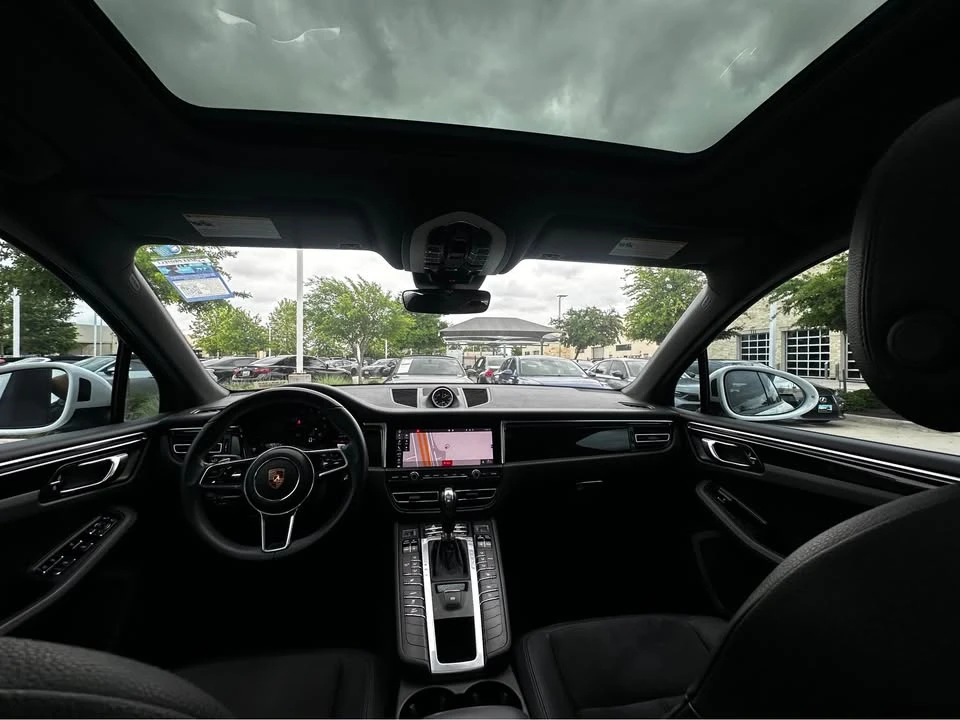 2019 Porsche Macan - Image 10 of 13