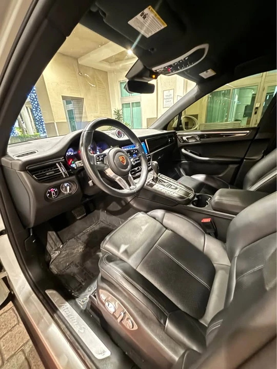 2019 Porsche Macan - Image 6 of 7