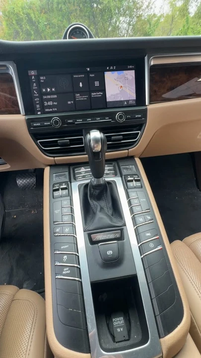 2019 Porsche Macan - Image 5 of 8
