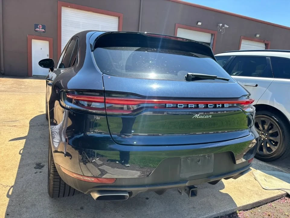 2019 Porsche Macan - Image 2 of 3