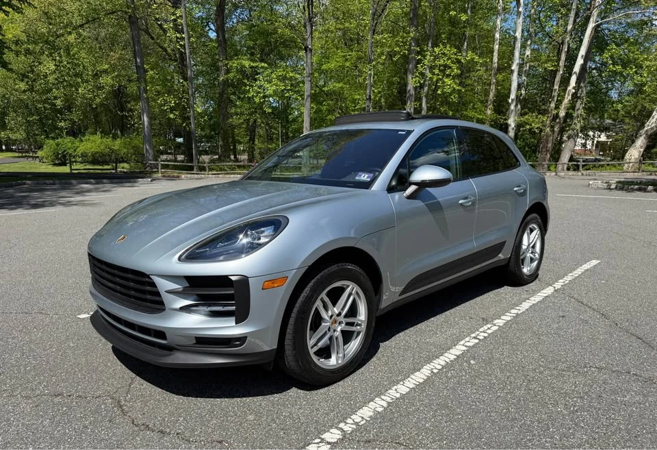 2019 Porsche Macan - Image 2 of 11