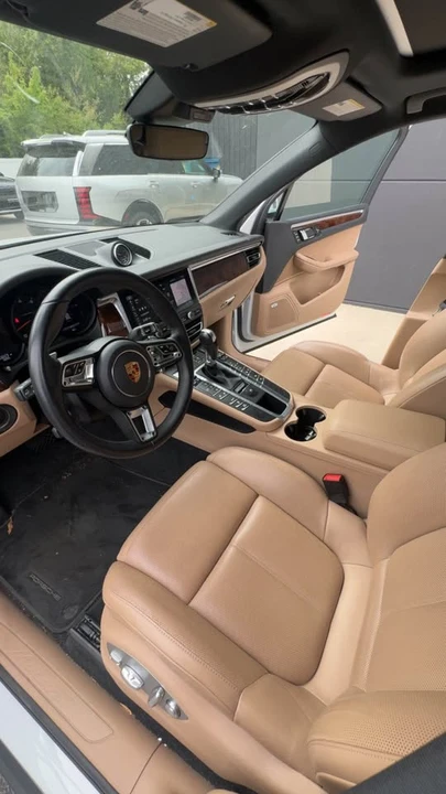 2019 Porsche Macan - Image 7 of 8