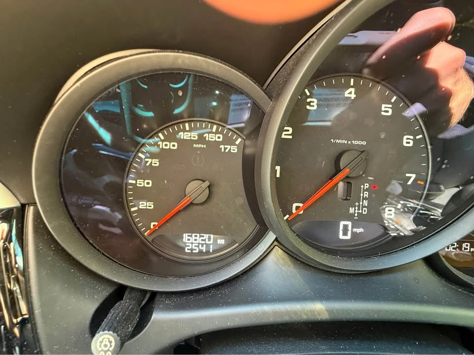 2019 Porsche Macan - Image 10 of 11