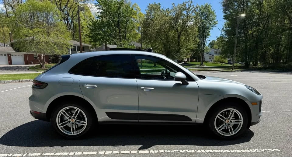 2019 Porsche Macan - Image 4 of 11