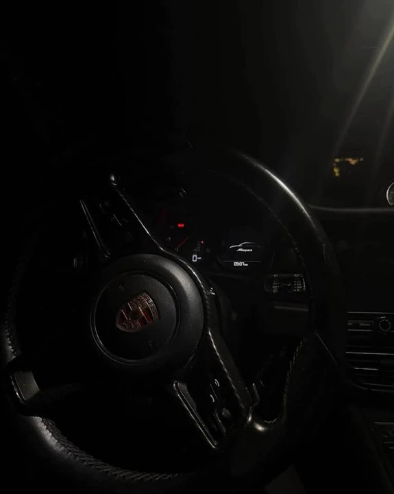 2019 Porsche Macan - Image 6 of 9