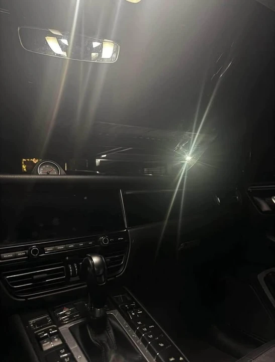 2019 Porsche Macan - Image 7 of 9