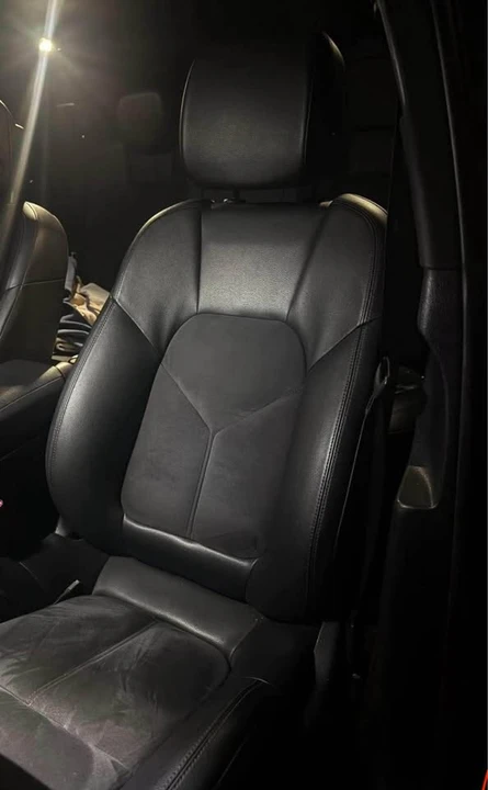 2019 Porsche Macan - Image 8 of 9
