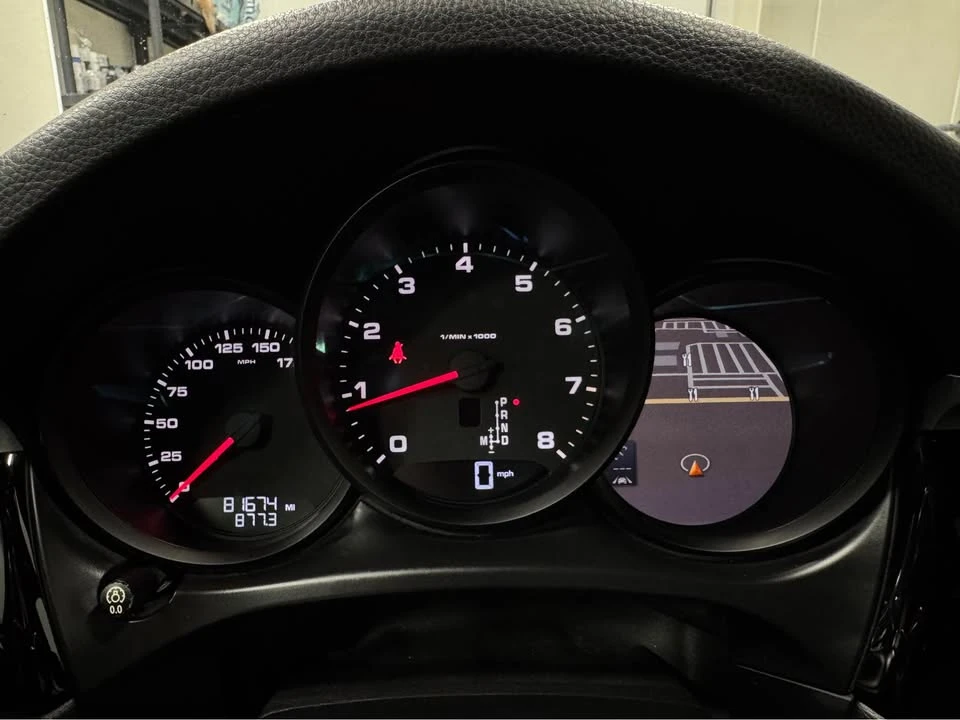2019 Porsche Macan - Image 19 of 20