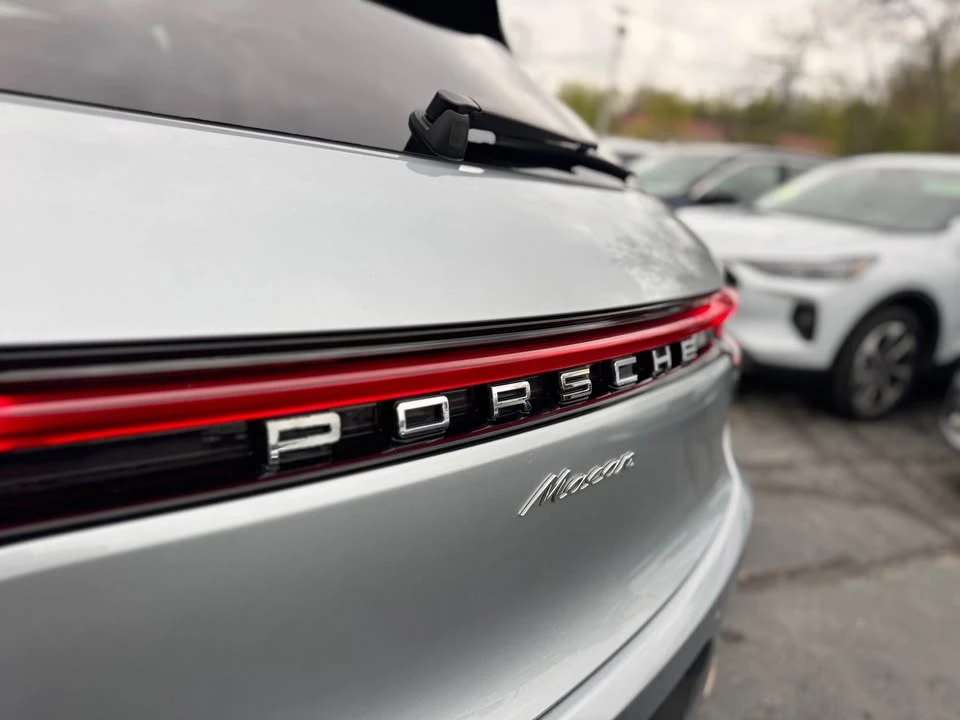 2019 Porsche Macan - Image 6 of 17