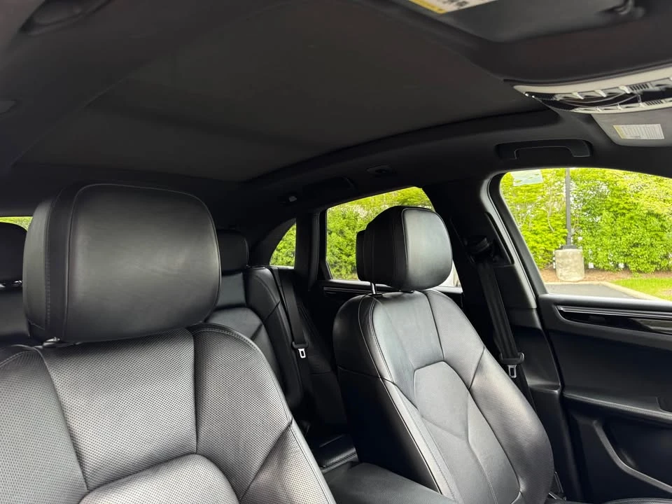 2019 Porsche Macan - Image 13 of 20